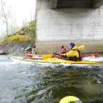 Padling under brua